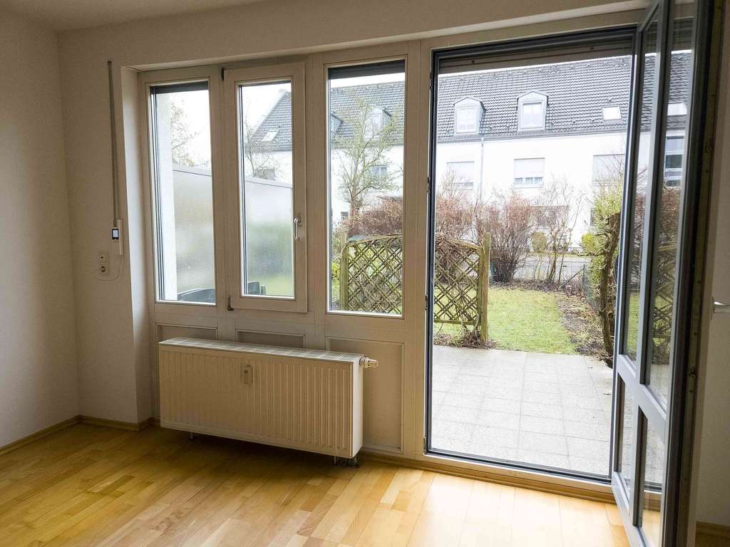 Immobilie in Nuthetal - Reihenhaus plus Tiefgaragenstellplatz am Rande Potsdams - Wohnen in den eigenen 4 Wänden - Bild 2