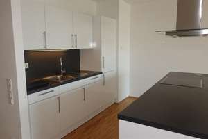 3 Zimmer / Fernblick auf den Abteiberg / Einbauküche, Loggia, Gladbach zentrale Lage – An der Lingenmühle 14, 41061 Gladbach, Mönchengladbach – Vorschaubild 5
