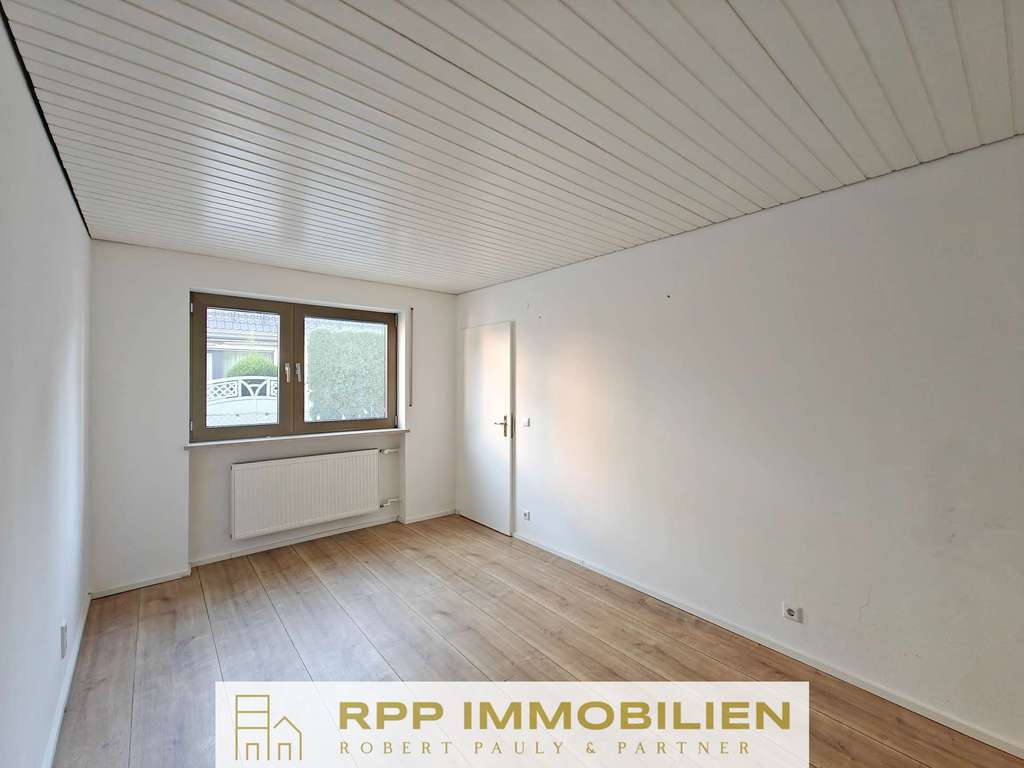 Immobilie in Unterschleißheim - Großzügiges Familienhaus mit vielseitigen Möglichkeiten in ruhiger Lage von Lohhof - Bild 4