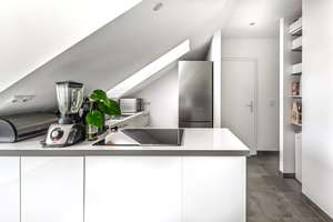 Attraktive, modern sanierte 2-Zimmer-Wohnung mit hochwertiger Ausstattung und solider Kapitalanlageo – Die vollständige Adresse der Immobilie erhältst du vom Anbieter., 90439 St. Leonhard, Nürnberg – Vorschaubild 3