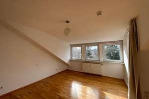 Helle 2-Zimmer-Wohnung Dachgeschoss am Woog – Soderstarße 95, 64287 Darmstadt-Ost, Darmstadt – Vorschaubild 2