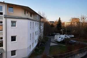 Wohnen mit Charakter: Dreizimmerwohnung in Bonn-Kessenich