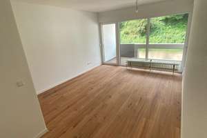 Wohnen zwischen Schloss, Saar und Innenstadt – helle 1-Zimmer-Wohnung mit Balkon (frisch saniert) – Talstraße 11, 66119 Alt-Saarbrücken, Saarbrücken – Vorschaubild 2