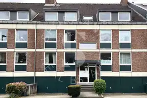 Vollständig renovierte Dachgeschosswohnung in bester Lage – Lotharstraße 11, 40547 Düsseldorf – Vorschaubild 7