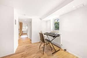 Familienglück in Rudow - Modernisiert, gemütlich, bereit für den Einzug – Die vollständige Adresse der Immobilie erhältst du vom Anbieter., 12355 Rudow, Berlin – Vorschaubild 5