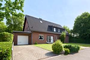 Viel Platz für Familie, Freiheit und Ideen – Freistehendes Haus mit Einliegerwohnung – Die vollständige Adresse der Immobilie erhältst du vom Anbieter., 41352 Korschenbroich – Vorschaubild 12