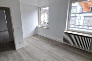 4- Zimmer Wohnung - In zentraler Lage in Mönchengladbach – Kyffhäuser Sr. 17, 41061 Gladbach, Mönchengladbach – Vorschaubild 2