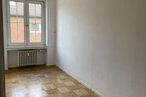 Altbauperle direkt am Hofgarten - bezugsfrei mit Balkon in Bestlage Düsseldorf – Die vollständige Adresse der Immobilie erhältst du vom Anbieter., 40479 Pempelfort, Düsseldorf – Vorschaubild 9