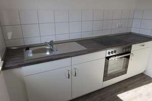 Günstige Wohnung in FH-Nähe komplett saniert! – Tiefe Allee 24, 24149 Neumühlen-Dietrichsdorf, Kiel – Vorschaubild 4