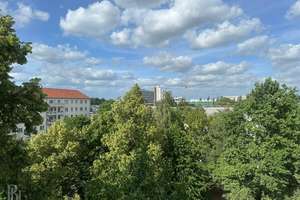 Urban Living in Prenzlauer Berg – 3 Zimmer renoviert mit Balkon & Designküche – Die vollständige Adresse der Immobilie erhältst du vom Anbieter., 10407 Prenzlauer Berg, Berlin – Vorschaubild 9
