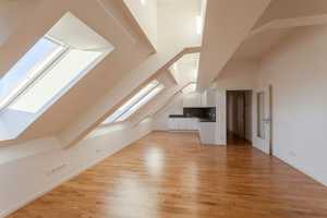 große Einbauküche | Bad m. Fenster | Parkett & Glattputz | Bodenheizung – Salomonstraße 2, 4, 4103 Leipzig – Vorschaubild 2