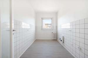☀️ Sonnige 2-Zi-Whg mit viel Komfort dank Balkon, Lift, Stellpl. & idealem Schnitt in Reinickendorf – Die vollständige Adresse der Immobilie erhältst du vom Anbieter., 13407 Reinickendorf (Ortsteil), Berlin – Vorschaubild 9