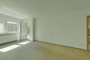 Gartenliebe inklusive – tolle 2,5-Zimmer-Wohnung mit Terrasse in Bielefeld-Brake – Die vollständige Adresse der Immobilie erhältst du vom Anbieter., 33729 Heepen, Bielefeld – Vorschaubild 4