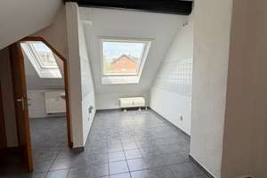 Charmante 2-Zimmer-Dachgeschosswohnung im ruhigen 3-Familienhaus in Essen – Beisenstraße 3, 45327 Katernberg, Essen – Vorschaubild 5