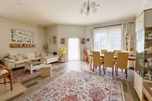 Ideal für Gartenliebhaber – moderne Wohnung mit großzügigem Südgarten und Fußbodenheizung – Die vollständige Adresse der Immobilie erhältst du vom Anbieter., 12683 Biesdorf, Berlin – Vorschaubild 1