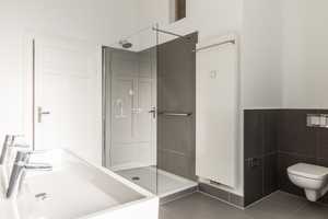 NEU *Paul & Partner* ALTBAUFANS AUFGEAPASST ! SAGENHAFTE ALTBAUPERLE IN IDEALER LAGE ! 2 BALKONE ! – Wiesbaden – Vorschaubild 8