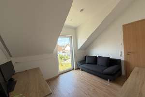 Modernes Wohnen: 3-Zimmer-Dachgeschosswohnung in Dirlewang – Die vollständige Adresse der Immobilie erhältst du vom Anbieter., 87700 Dirlewang – Vorschaubild 3