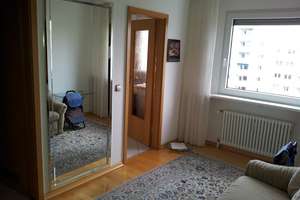 Schöne lichtdurchflutete 3,5 Zi, uneinsehbar, toller Ausblick, gehobene Ausstattung; für Paar m.Kind – Mönchsbergstraße 89, 70435 Zuffenhausen-Mönchsberg, Stuttgart – Vorschaubild 8