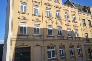 Großzügiges Mehrfamilienhaus mit 17 Zimmern in Werdau