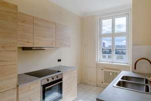 Zwischen Alexanderplatz und Kiez-Kultur – 2 Zimmer im ikonischen Baudenkmal – Die vollständige Adresse der Immobilie erhältst du vom Anbieter., 10243 Friedrichshain, Berlin – Vorschaubild 3