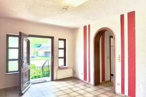 Attraktives Einfamilienhaus mit viel Raum und Potenzial in Padenstedt – Die vollständige Adresse der Immobilie erhältst du vom Anbieter., 24634 Padenstedt – Vorschaubild 4