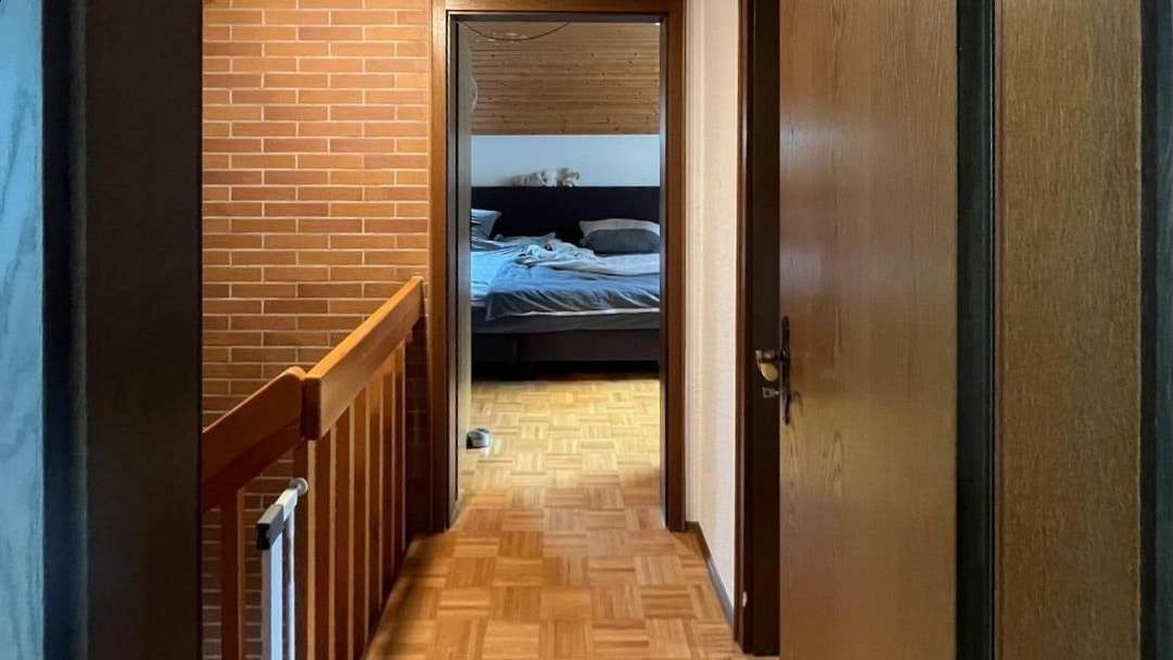 Immobilie in Seewald - Charmantes Ein-/Zweifamilienhaus mit Balkon, Terrasse und Sauna in idyllischer Umgebung. - Bild 7