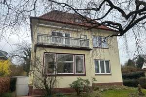 schöne 6 Zimmer Villa in Reinbek-Stadt – Die vollständige Adresse der Immobilie erhältst du vom Anbieter., 21465 Reinbek – Vorschaubild 1