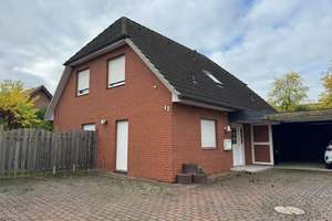 Geräumiges Einfamilienhaus mit 5 Zimmern und Carport in Uelzen – Die vollständige Adresse der Immobilie erhältst du vom Anbieter., 29525 Uelzen – Vorschaubild 2
