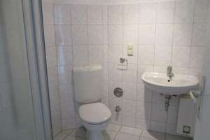 Essen-Holsterhausen: Zentral gelegene 2-Raum-Wohnung mit Balkon – Holsterhauser Str. 28, 45147 Holsterhausen, Essen – Vorschaubild 3