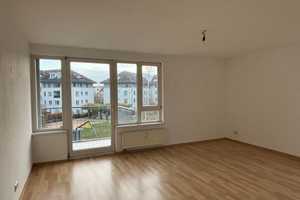 NUR mit WBS 100/140 für 3 Räume - Familienwohnung mit Wannenbad! – Münchehagenstraße 28, 13125 Berlin – Vorschaubild 1