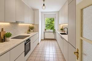 Wunderschöne Altbau-Wohnung mit Balkon, Parkett, hohen Decken zur Eigennutzung oder Anlage – 40239 Mörsenbroich, Düsseldorf – Vorschaubild 6