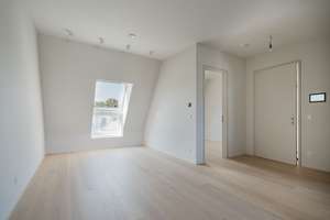 Neubau-Erstbezug Eppendorf: Exklusive 2-Zimmer-Dachgeschosswohnung im Jugendstilhaus in Bestlage