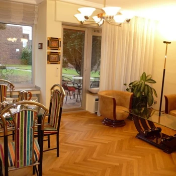 https://pictures.immobilienscout24.de/listings/6703d7a7-4321-4c08-88bd-da26bd65bb16-2074523605.jpg/ORIG/legacy_thumbnail/350x350/format/webp/quality/90 image