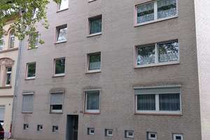 Balkon & Gasheizung: 2,5-Zimmer-Wohnung im 3. OG in Essen-Hubertstraße
