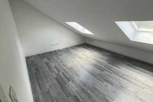 Günstiges 5-Raum-Haus mit gehobener Innenausstattung und EBK in Nürnberg Blütenstraße – Nürnberg – Vorschaubild 13