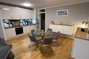 Stilvolle 2-Zimmer-Wohnung mit Balkon in Köln-Ensen