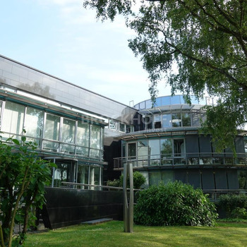 Bergerhausen | 323 m² | Mietzins auf Anfrage