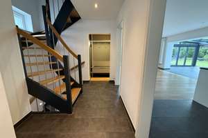 Energieeffizientes 5-Zi.-Einfamilienhaus mit viel Platz für die Familie – Beim Riesenstein 20d, 22393 Sasel, Hamburg – Vorschaubild 6