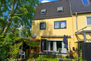 Reihenendhaus mit Garage