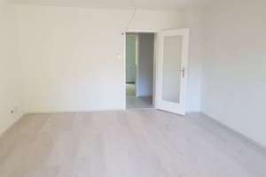 Vollständig renovierte Wohnung mit drei Zimmern und Balkon in Stuttgart – Nürnberger Straße 60, 70374 Im Geiger, Stuttgart – Vorschaubild 2