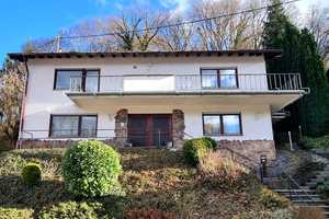 Großes Einfamilienhaus - viel Ausbaureserve - ruhige und direkte  Waldrandlage - Garage – Ahrweiler (Kreis) – Vorschaubild 1