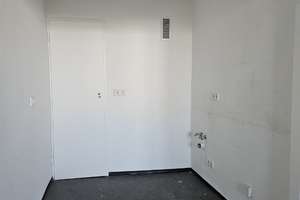 2-Zimmer-Wohnung im 5. OG ohne Aufzug - direkt an der U-Bahn – Rothenburger Str. 206, 90439 Sündersbühl, Nürnberg – Vorschaubild 3
