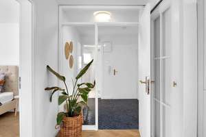 Provisionsfrei: Renovierte Wohnung mitten in Stuttgart mit Blick auf Weinberge und Grabkapelle – Degenfelder. Str. 3, 70327 Wangen, Stuttgart – Vorschaubild 6