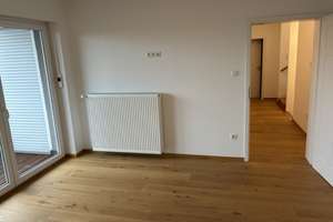 Kernsaniertes Einfamilienhaus in Schirmitz - Toplage – Die vollständige Adresse der Immobilie erhältst du vom Anbieter., 92718 Schirmitz – Vorschaubild 44