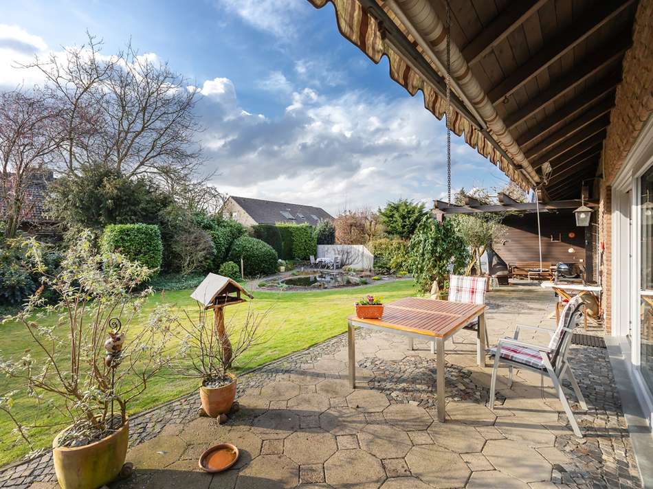Sonnige Terrasse