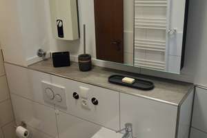 Top saniert !!! Helle 3-Zi.-Whg., 4. OG., Lift, 2  Balkone, K.D.B., ca. 75 m², € 1.200,-- – Vagedesstrasse 2, 40479 Pempelfort, Düsseldorf – Vorschaubild 17