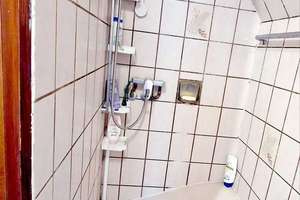Doppelhaushälfte in Alpirsbach mit großem Grundstück und solider Basis und günstigem Preis – Die vollständige Adresse der Immobilie erhältst du vom Anbieter., 72275 Alpirsbach – Vorschaubild 9