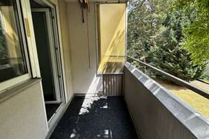 RESERVIERT: Gut geschnittene 2-Zimmer Wohnung mit Loggia in Röthenbach-West, sofort frei – Hesselbergring 5, 90449 Röthenbach West, Nürnberg – Vorschaubild 1