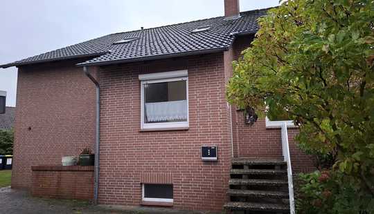 Bild von Große Doppelhaushälfte mit 2 Wohneinheiten, Vollkeller und großzügigem Grundstück