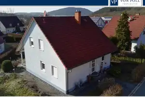 Solides Einfamilienhaus mit viel Wohnraum – Kulmbach (Kreis) – Vorschaubild 1